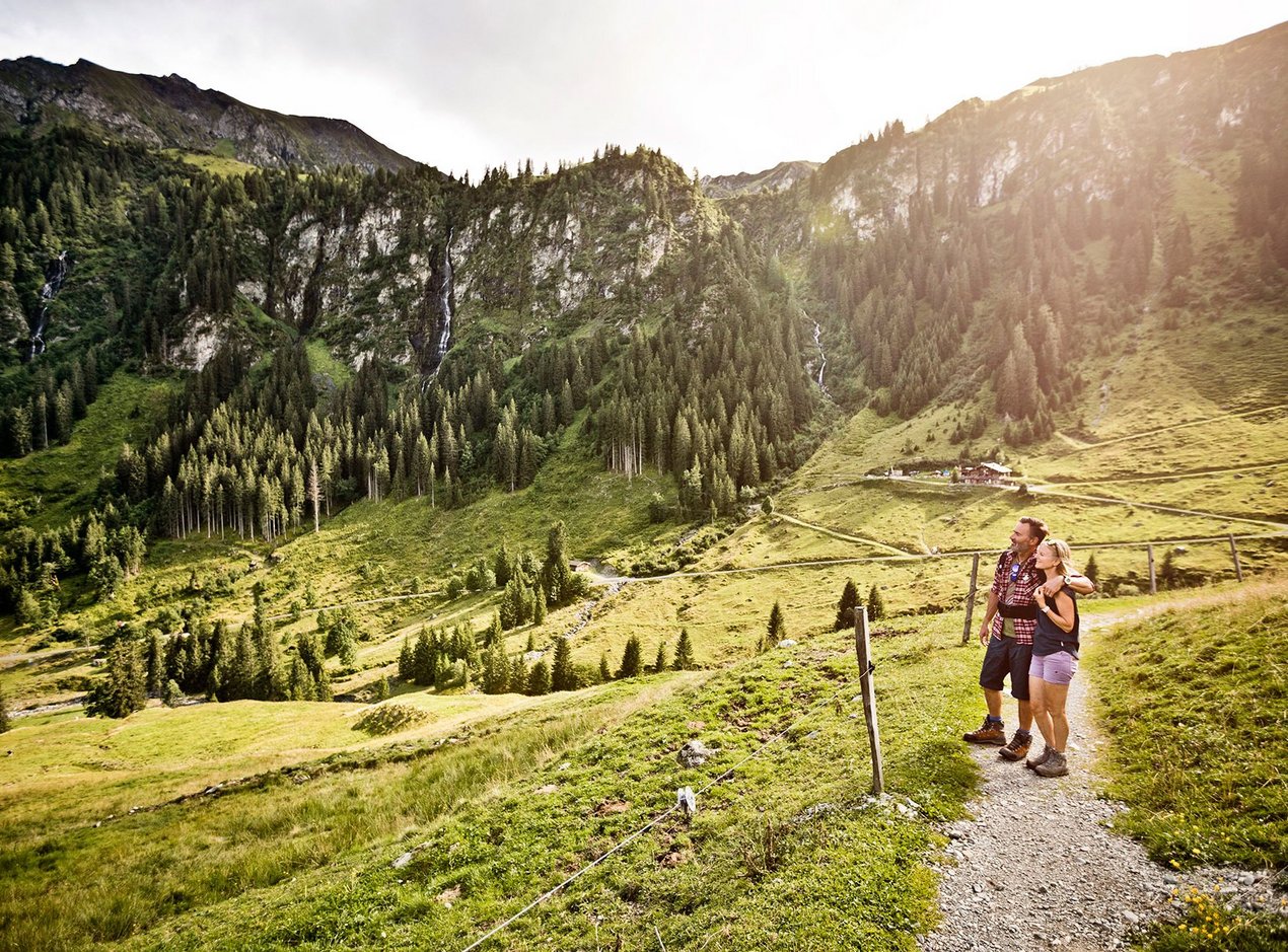 Family hike Saalbach Hinterglemm Family hike Saalbach Hinterglemm