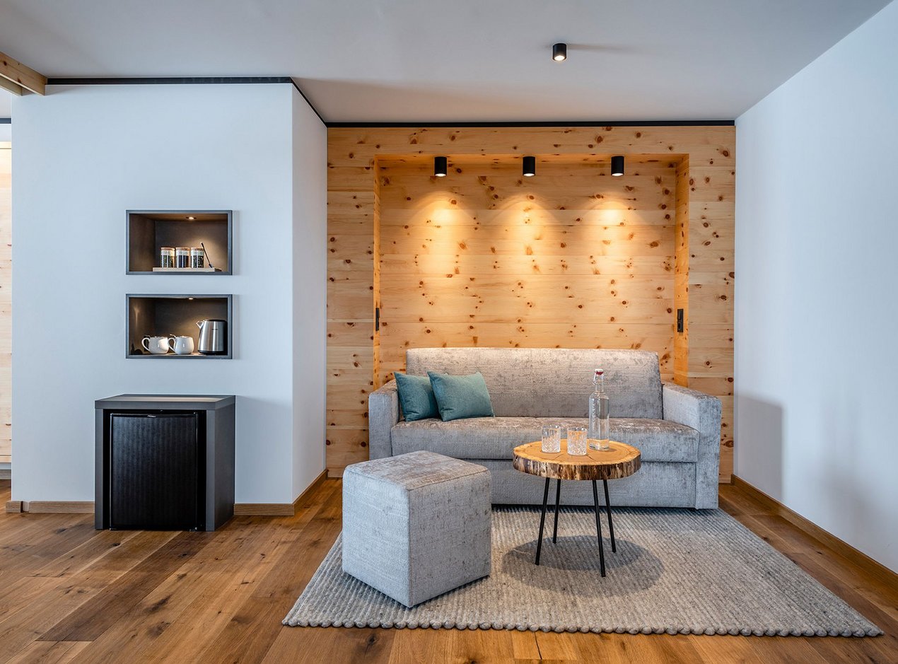 Zirbensuite Verwöhnzeit Sitzecke Zirbensuite Verwöhnzeit Sitzecke