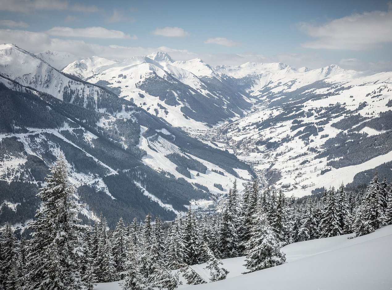 Mountain panorama ski circus Saalbach Hinterglemm Mountain panorama ski circus Saalbach Hinterglemm