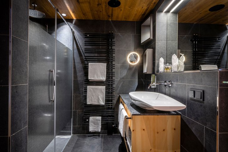 Stone pine suite Bergzeit bath