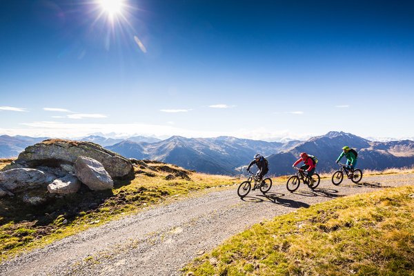 Mountainbiker unterwegs in Saalbach Hinterglemm